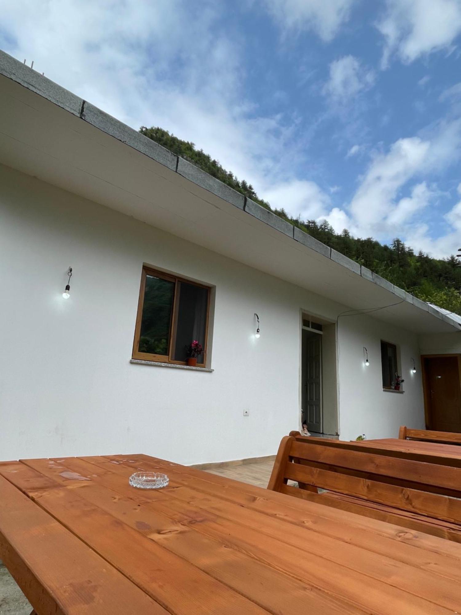 Thethi Mountain Hotel Exterior photo